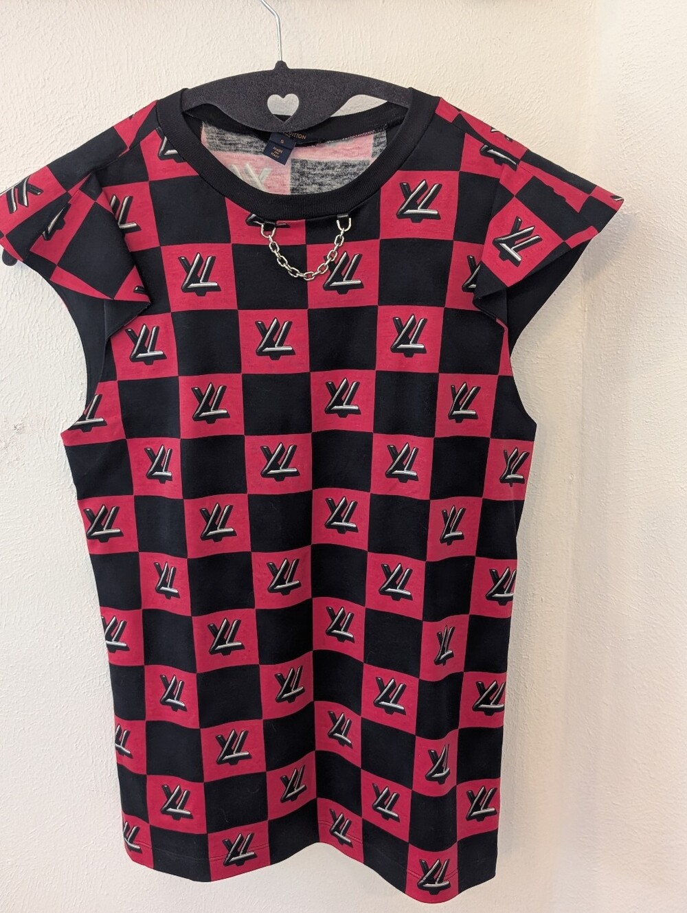 Louis Viutton Sleeveless Top with Embossed Logo Pattern - Black & Red